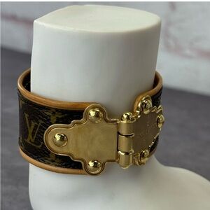 Louis Vuitton Monogram Canvas Save It bracelete
